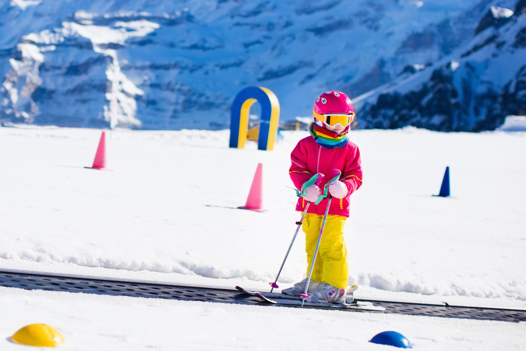 Child in ski school